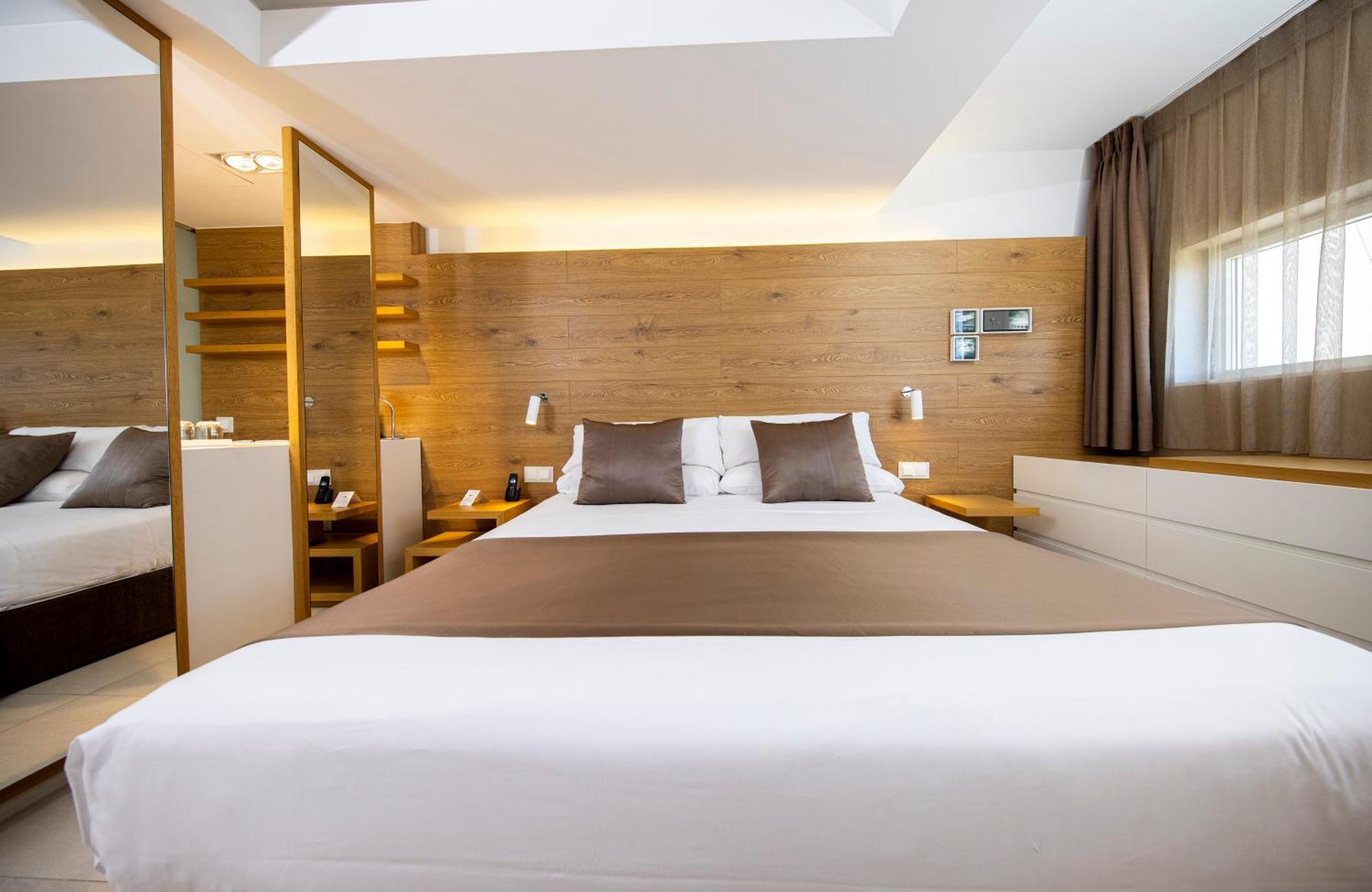 Leonardo Boutique Hotel Mallorca Port Portals - Adults Only Портальс-Ноус Екстер'єр фото